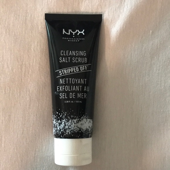 NYX Cleansing Salt Scrub - Picture 1 of 2